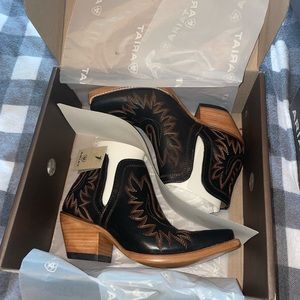 Ariat Women’s Dixon boot size 7